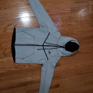 nike tech grey hoodie.